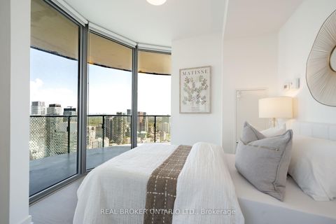 Photo 15 at 5311 - 11 Wellesley Street W, Bay Street Corridor, Toronto