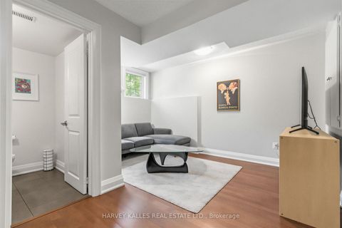 Photo 16 at 18 Sargent Lane, Danforth, Toronto