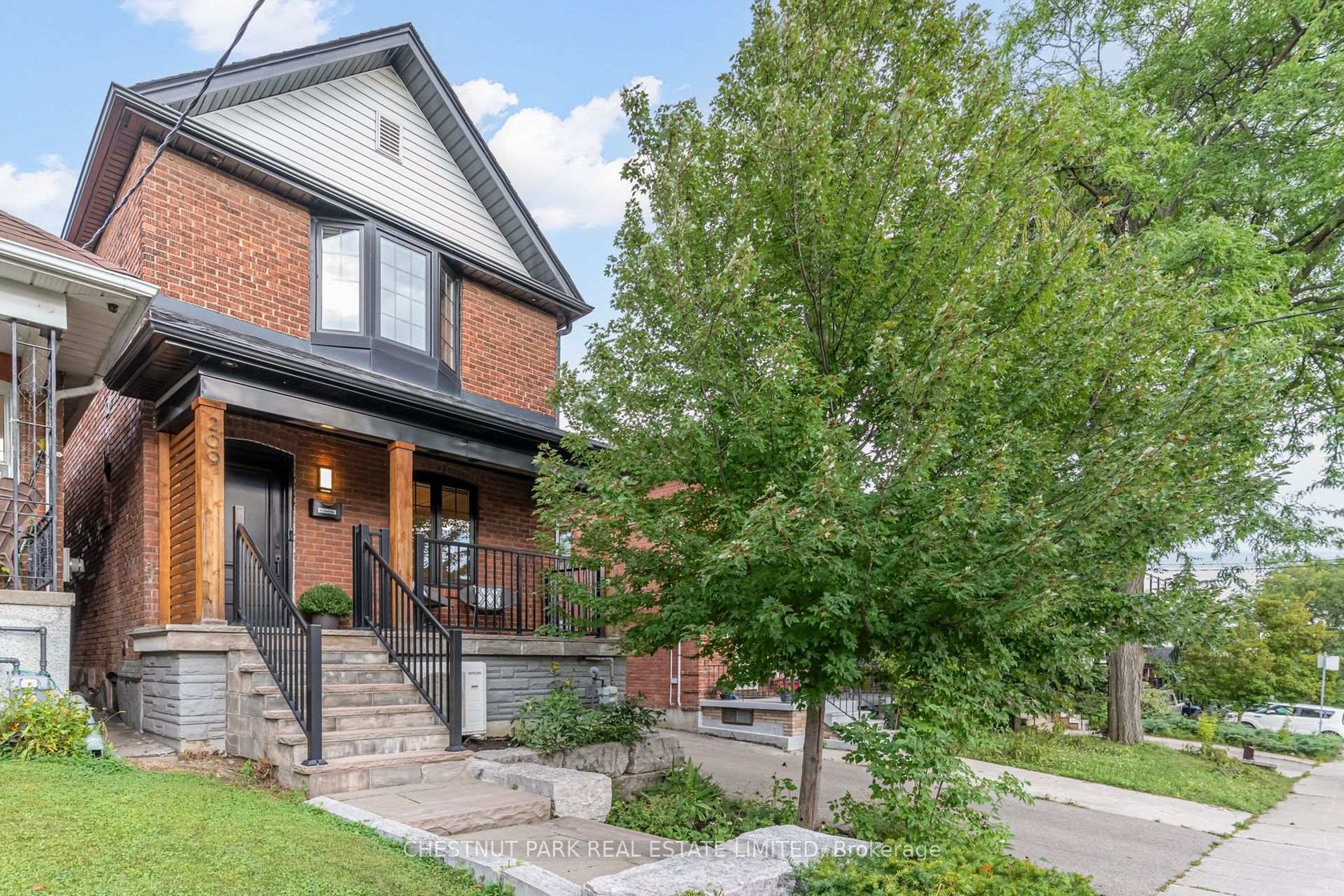 209 Atlas Avenue, Oakwood Village, Toronto photo 5