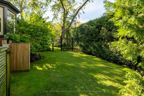 Photo 23 at 43 Maple Avenue, Moore Park, Toronto