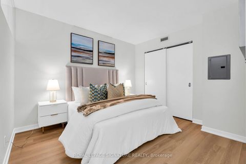 Photo 11 at 316 - 33 Lombard Street, Yonge Corridor, Toronto