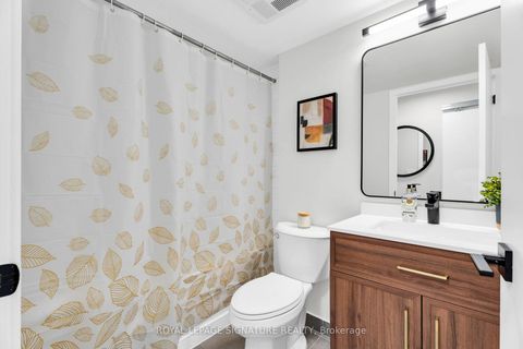 Photo 12 at 316 - 33 Lombard Street, Yonge Corridor, Toronto