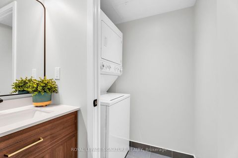 Photo 13 at 316 - 33 Lombard Street, Yonge Corridor, Toronto