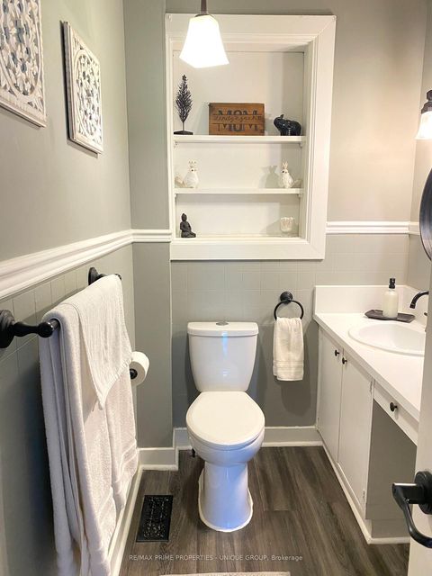Photo 9 at 40 Jeavons Avenue, Birchmount, Toronto