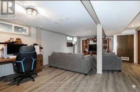Photo 15 at 40 Jeavons Avenue, Birchmount, Toronto