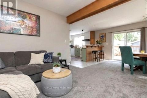 Photo 28 at 40 Jeavons Avenue, Birchmount, Toronto