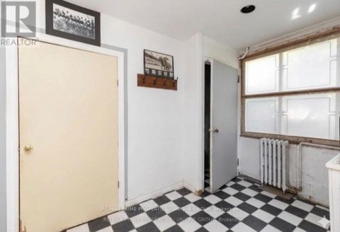 Photo 35 at 40 Jeavons Avenue, Birchmount, Toronto