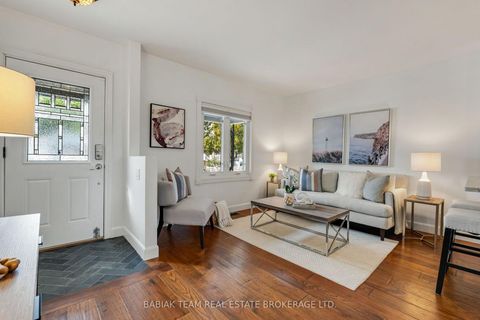 Photo 3 at 57 Avon Avenue, Smythe, Toronto