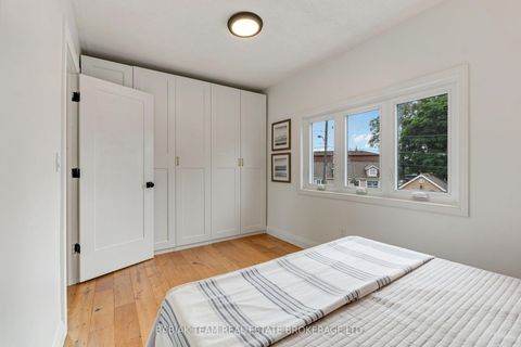 Photo 18 at 57 Avon Avenue, Smythe, Toronto