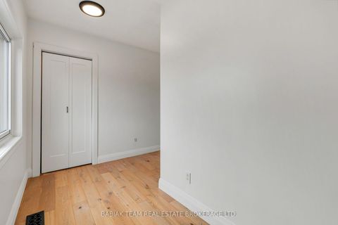 Photo 23 at 57 Avon Avenue, Smythe, Toronto