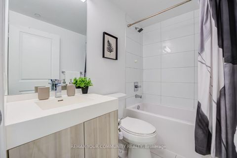 Photo 5 at 938 - 251 Jarvis Street, Moss Park, Toronto