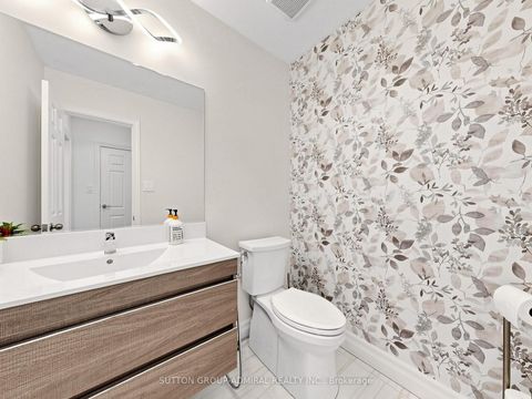 Photo 21 at 48 Petch Crescent, Aurora Highlands, Aurora