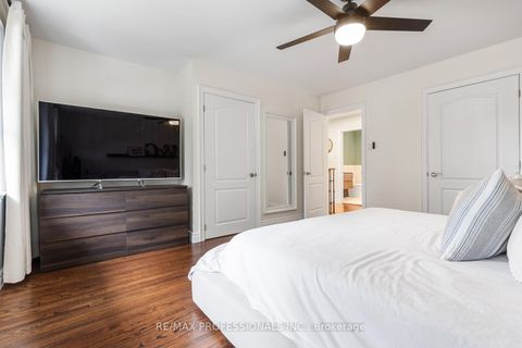 Photo 20 at 37 Birchleaf Crescent, Richview, Toronto