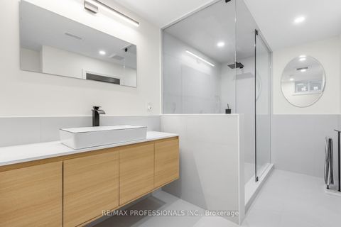 Photo 35 at 37 Birchleaf Crescent, Richview, Toronto