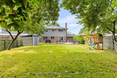 Photo 38 at 37 Birchleaf Crescent, Richview, Toronto