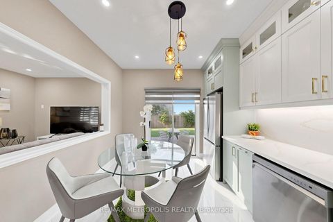 Photo 13 at 115 Sandway Crescent, Maple, Vaughan