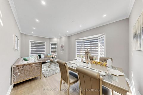 Photo 16 at 115 Sandway Crescent, Maple, Vaughan