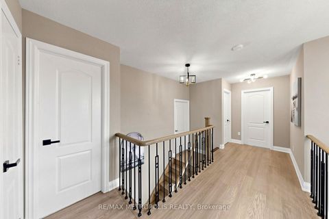 Photo 19 at 115 Sandway Crescent, Maple, Vaughan