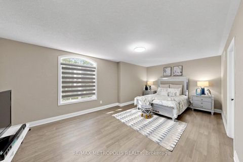 Photo 20 at 115 Sandway Crescent, Maple, Vaughan