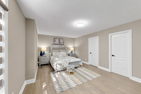 Photo 21 at 115 Sandway Crescent, Maple, Vaughan
