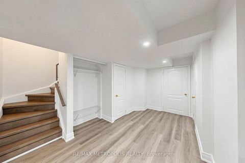 Photo 29 at 115 Sandway Crescent, Maple, Vaughan