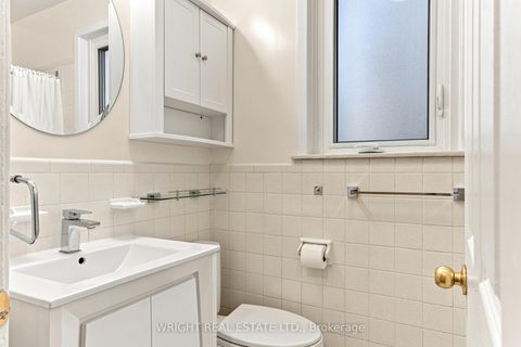 Photo 26 at 276 Robert Street, University, Toronto