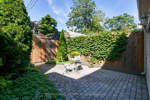 Photo 30 at 276 Robert Street, University, Toronto