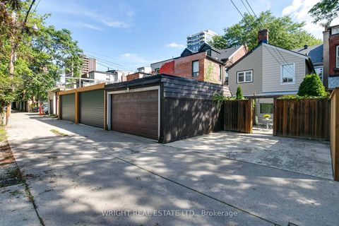 Photo 31 at 276 Robert Street, University, Toronto
