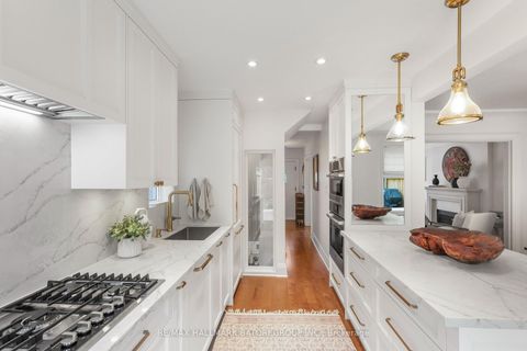 Photo 10 at 166 Old Orchard Grove, Lawrence Park North, Toronto