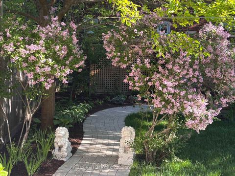 Photo 30 at 166 Old Orchard Grove, Lawrence Park North, Toronto