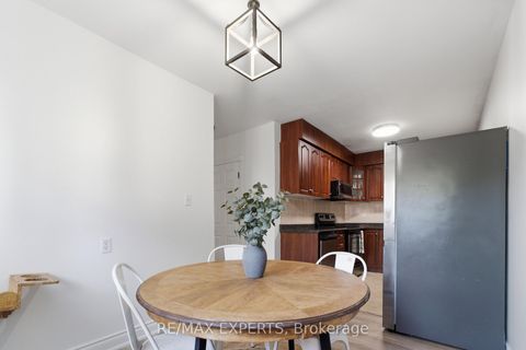 Photo 11 at 853 - 30 Tandridge Crescent, Old Rexdale, Toronto