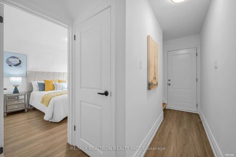 Photo 15 at 11 Harrow Drive, Amesbury, Toronto