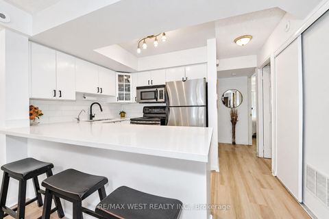 Photo 4 at 2066 - 65 George Appleton Way, CFB, Toronto