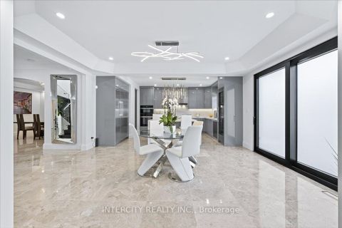 Photo 13 at 102 Cook's Mill Crescent, Patterson, Vaughan