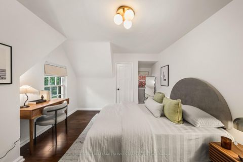 Photo 12 at 41 Fairfield Road, Mount Pleasant East, Toronto