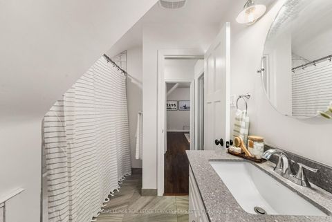 Photo 18 at 41 Fairfield Road, Mount Pleasant East, Toronto
