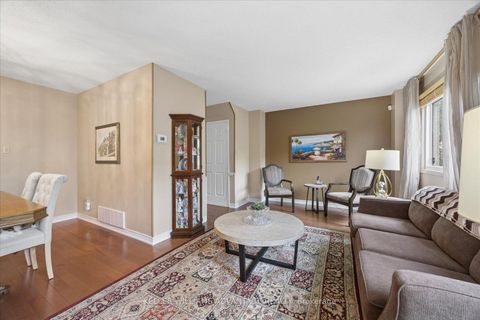 Photo 4 at 120 Winter Gardens Trail, Rouge E10, Toronto