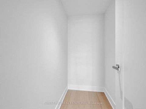 Photo 24 at 513 - 6 Jackes Avenue, Moore Park, Toronto