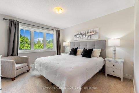 Photo 11 at 126 Countryman Road, Sharon, East Gwillimbury