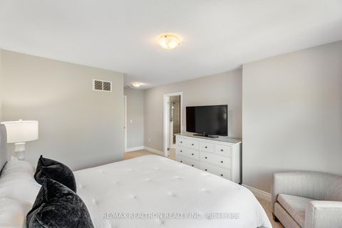 Photo 12 at 126 Countryman Road, Sharon, East Gwillimbury