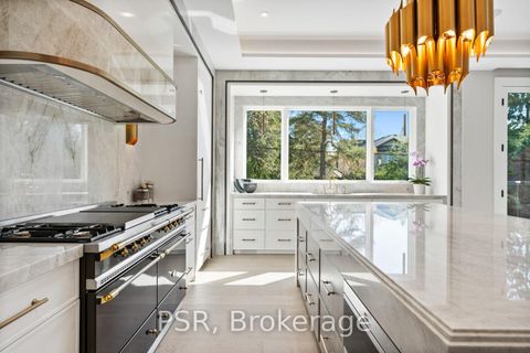 Photo 9 at 117 Yonge Boulevard, Nortown, Toronto