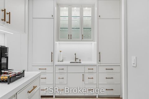 Photo 12 at 117 Yonge Boulevard, Nortown, Toronto