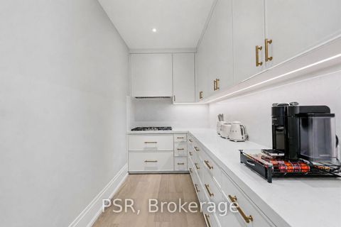 Photo 13 at 117 Yonge Boulevard, Nortown, Toronto