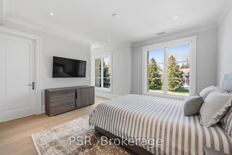 Photo 33 at 117 Yonge Boulevard, Nortown, Toronto