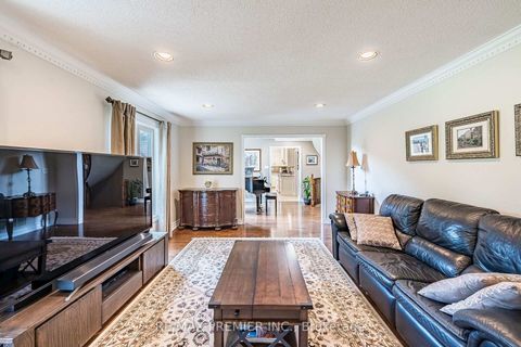 Photo 23 at 104 Cartwright Boulevard, East Woodbridge, Vaughan