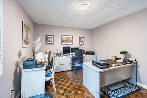 Photo 38 at 104 Cartwright Boulevard, East Woodbridge, Vaughan
