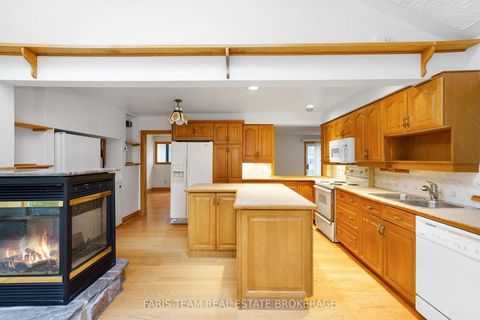 Photo 6 at 2790 Purvis Street, Rural Innisfil, Innisfil