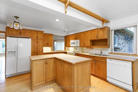 Photo 7 at 2790 Purvis Street, Rural Innisfil, Innisfil
