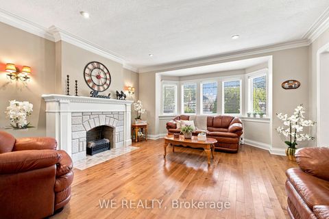 Photo 8 at 12 Fairside Avenue, East York, Toronto