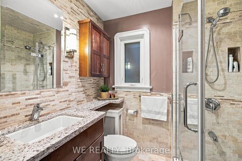 Photo 17 at 12 Fairside Avenue, East York, Toronto